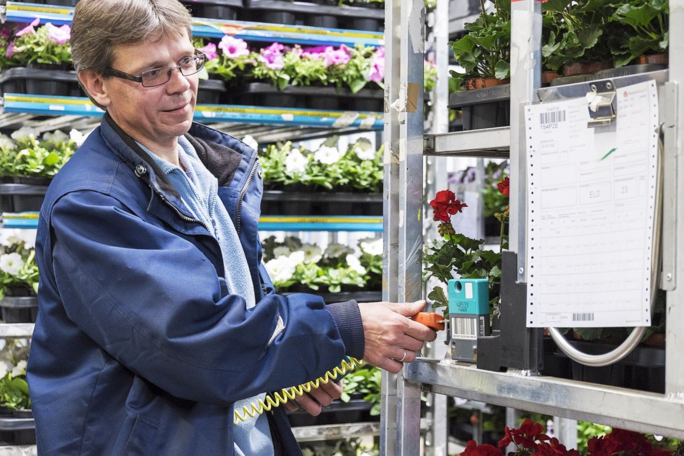 Royal Flora Holland Logistiek Slotplaat op kar GVR1404 0559
