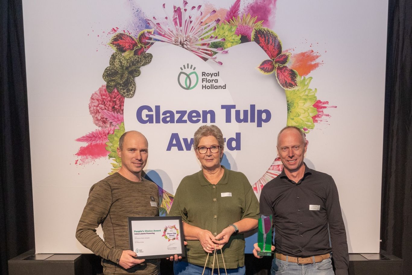 Publieksprijs Bloeiende kamerplanten De Hoog Orchids Dendrobium Nobile Variegata