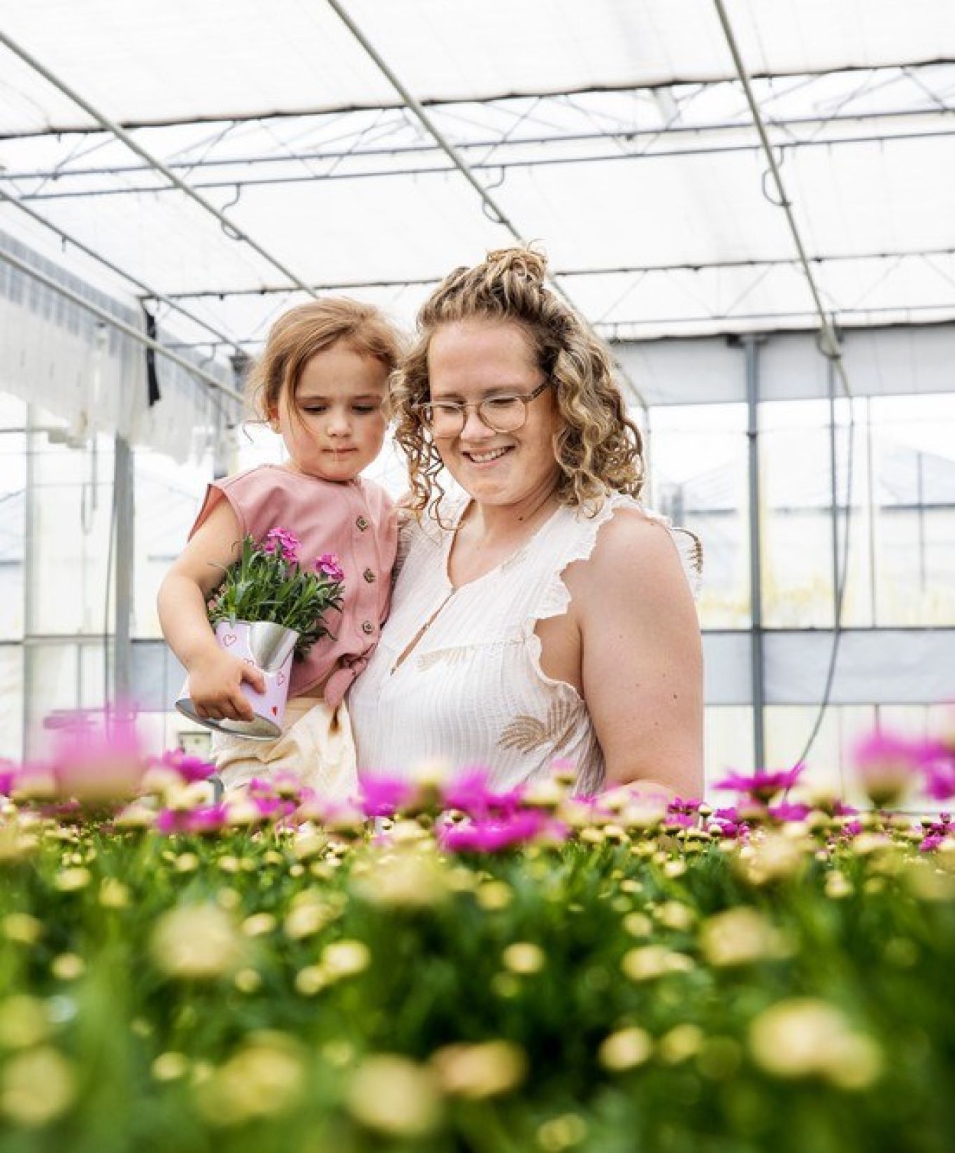 Preview Bloemenliefde Hofland Flowering moeder en dochter