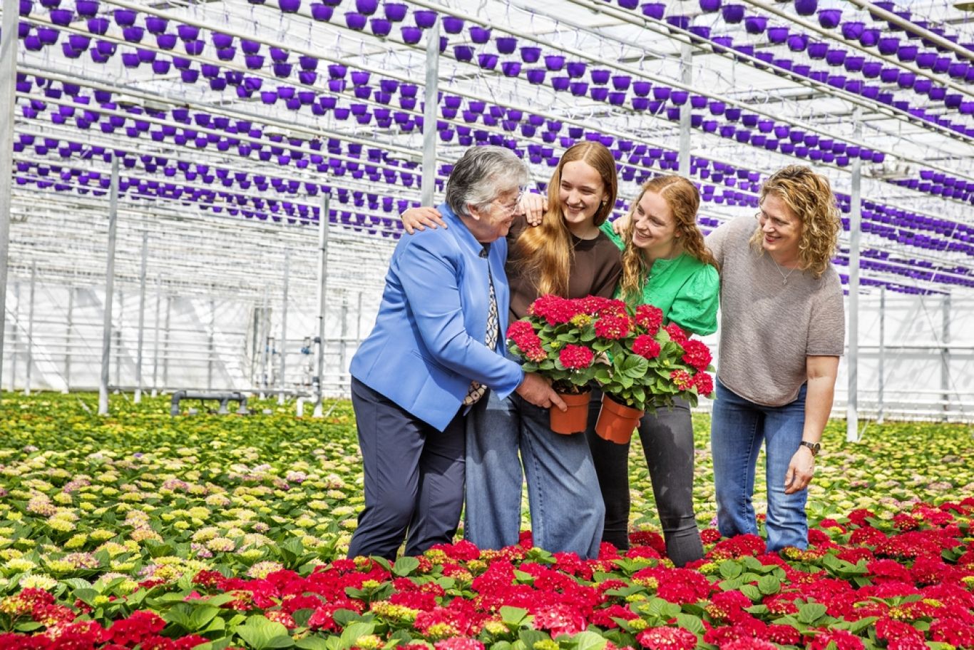 Preview Bloemenliefde van den Bergest hele familie